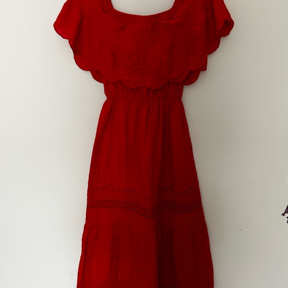 Alice + Olivia Red Pansy Maxi Dress - Picture 7 of 13